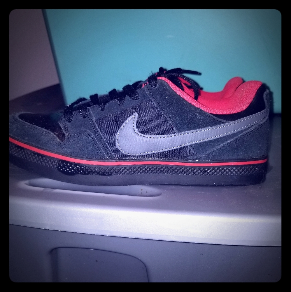 Nike shoes